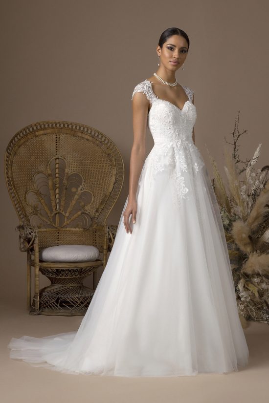 Robe de mariée AD-2021-07 par Couture Nuptiale