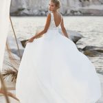 Robe de mariée AD-2021-28 par Hervé Paris