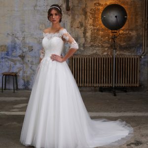 Robe de mariée AD-2022-18 by Couture Nuptiale