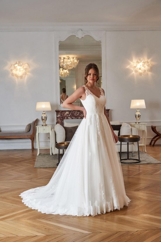 Robe de Mariée ERNA Couture Nuptiale 2022 AD Couture