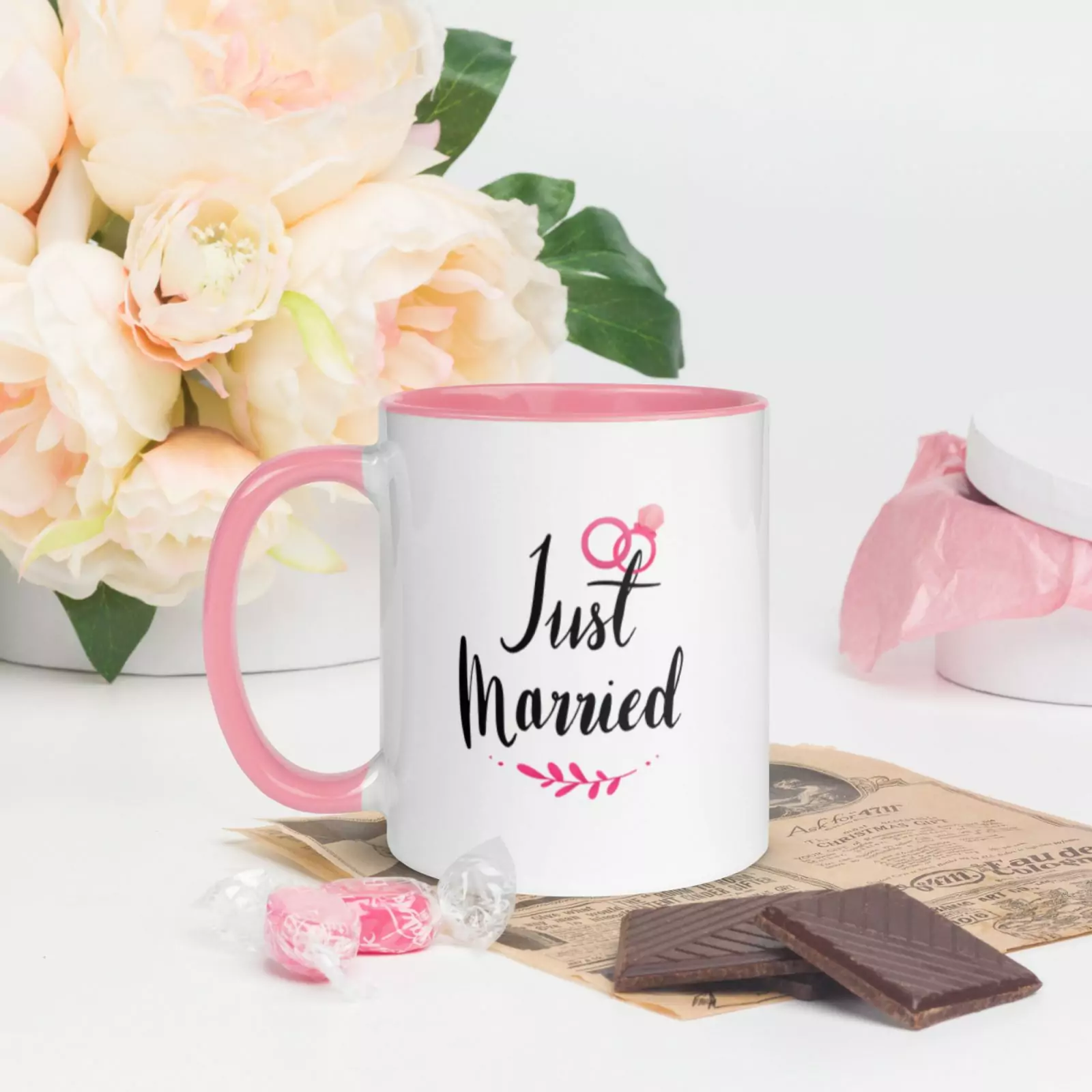 Mug Just Married à Intérieur Coloré – Image 10