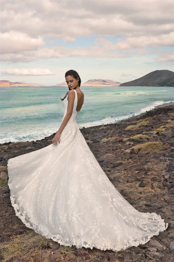 Robe de mariée YVANA 2025 – Image 2