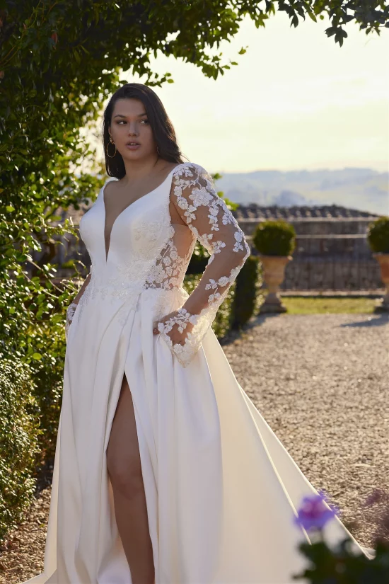 Robe de mariée DOTTIE CURVES 2025