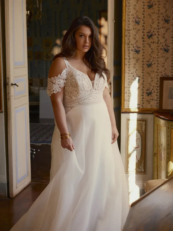 Robe de mariée DUPREE CURVES 2025