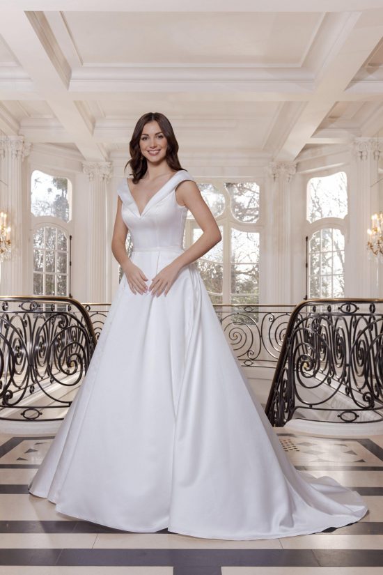 Robe de mariée NAMI Collection 2026